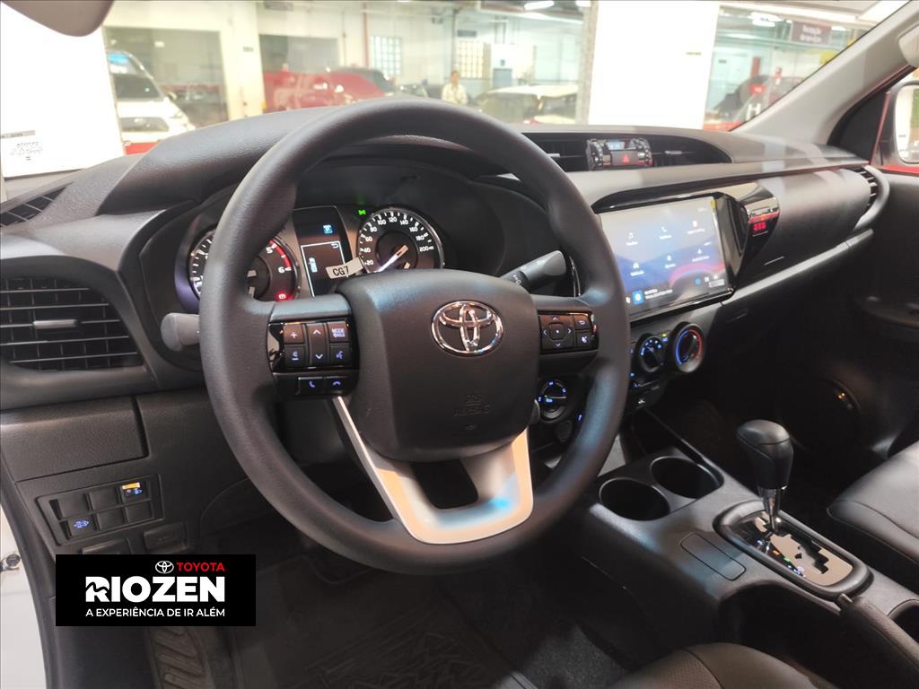 HILUX 2.8 D-4D TURBO DIESEL CD POWER PACK 4X4 AUTOMÁTICO12