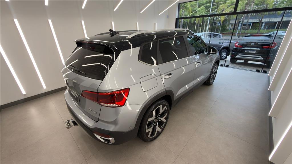 TAOS 1.4 250 TSI TOTAL FLEX HIGHLINE AUTOMÁTICO3