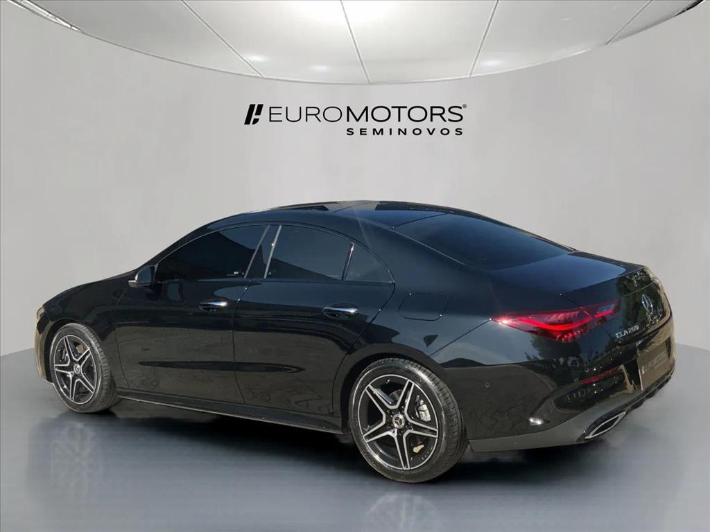 Mercedes-Benz-CLA 200-1.3 MHEV AMG LINE 7G-DCT