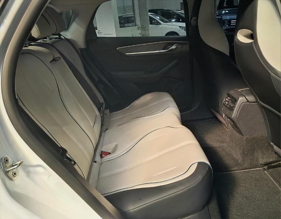 KING 1.5 DM-I PHEV GS AUTOMÁTICO10