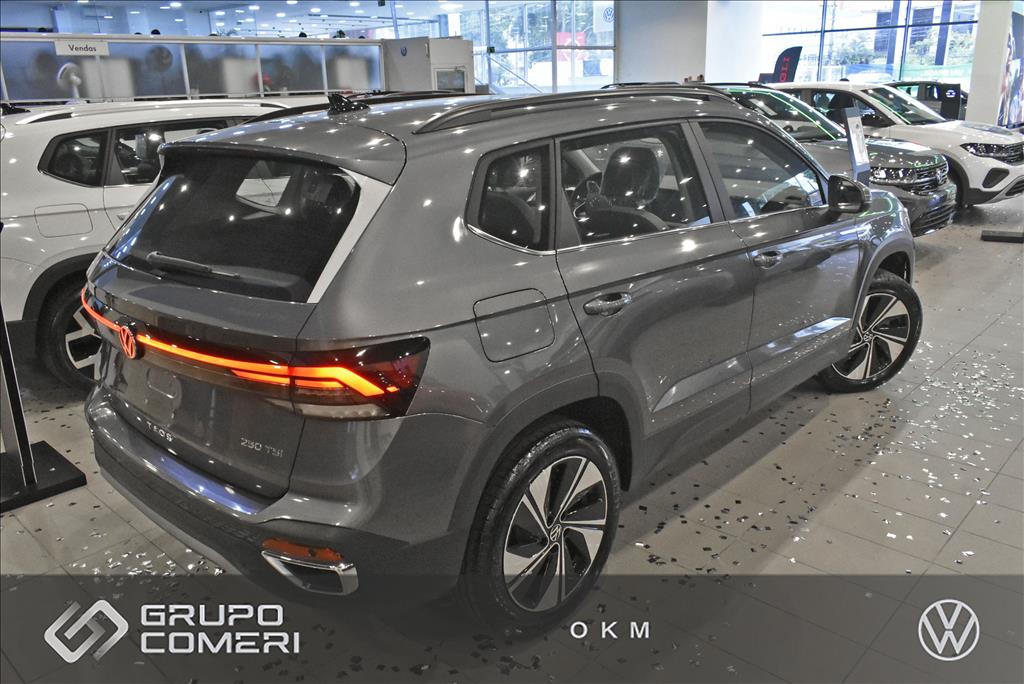 TAOS 1.4 250 TSI TOTAL FLEX COMFORTLINE AUTOMÁTICO1