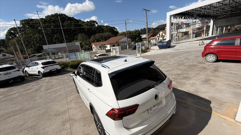 TIGUAN 2.0 300 TSI GASOLINA ALLSPACE R-LINE AUTOMÁTICO6
