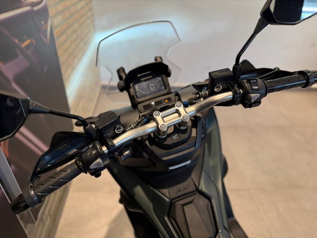 HONDA-ADV-ADV