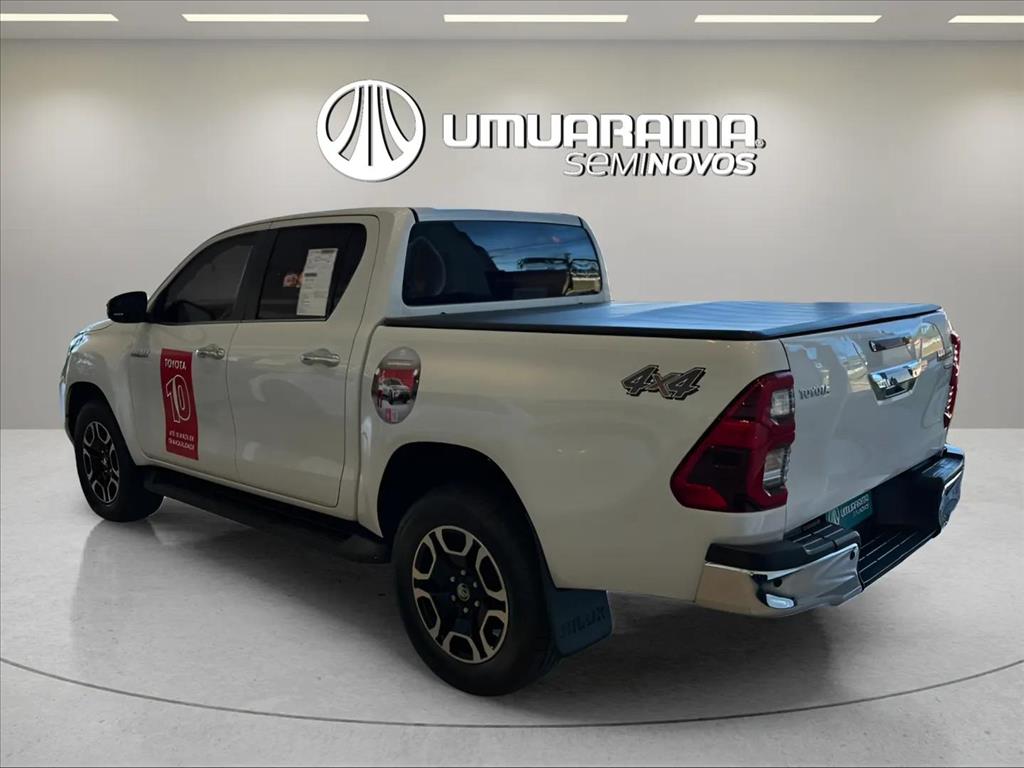 HILUX 2.8 D-4D TURBO DIESEL CD SRX 4X4 AUTOMÁTICO5