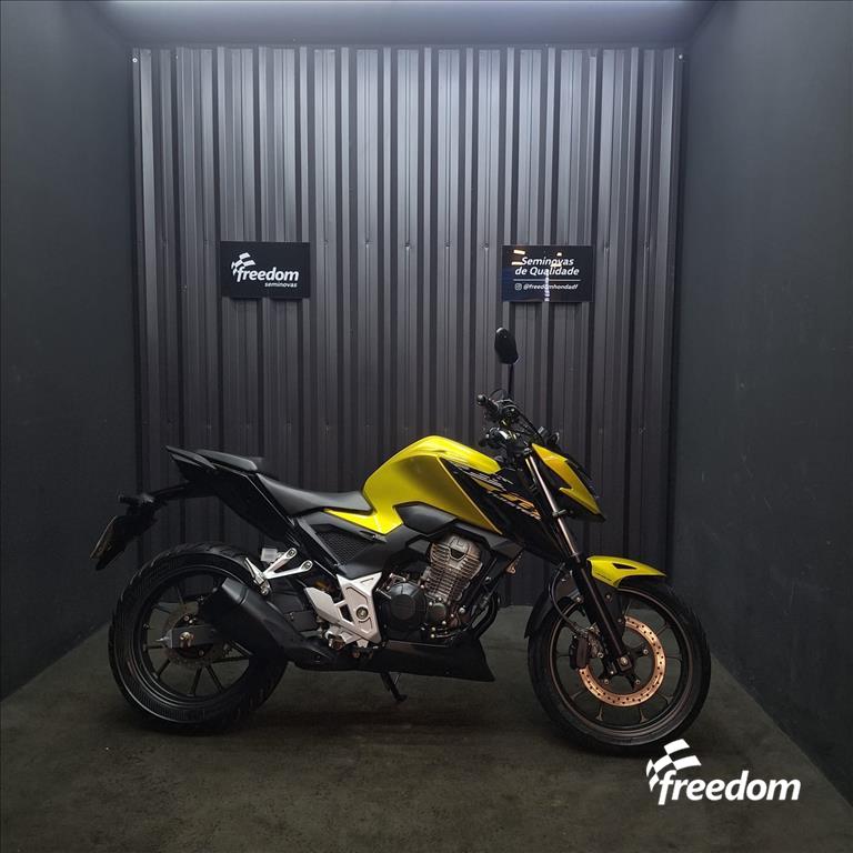 Moto HONDA do modelo CB 300F TWISTER ABS 2023/2023