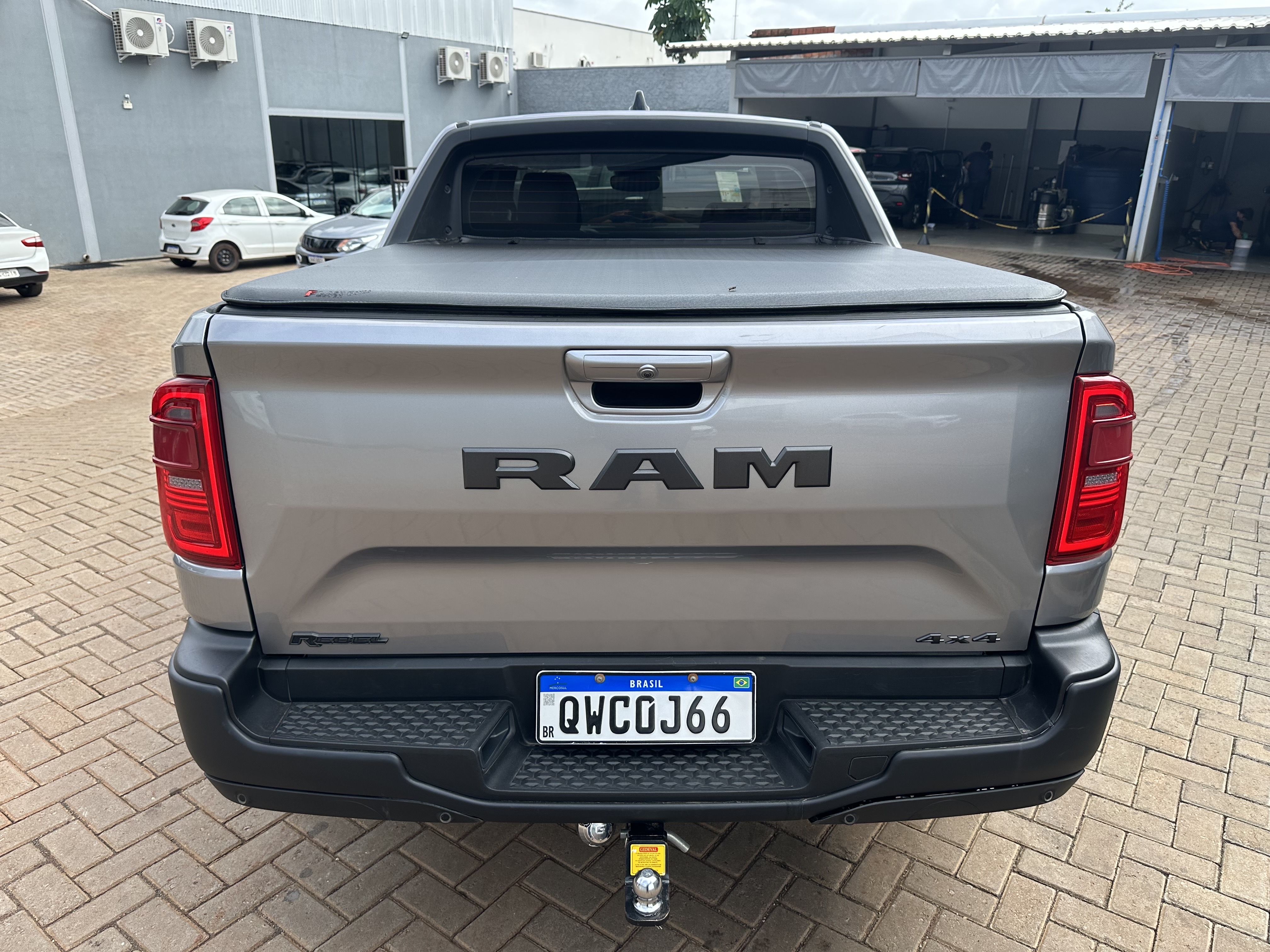 RAMPAGE 2.0 TURBO DIESEL REBEL 4X4 AUTOMÁTICO5