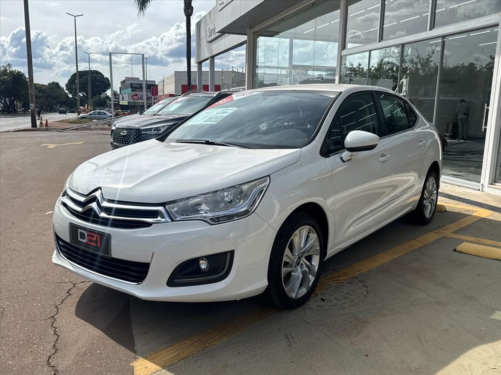 Citroën-C4 LOUNGE-1.6 ORIGINE 16V TURBO FLEX 4P MANUAL