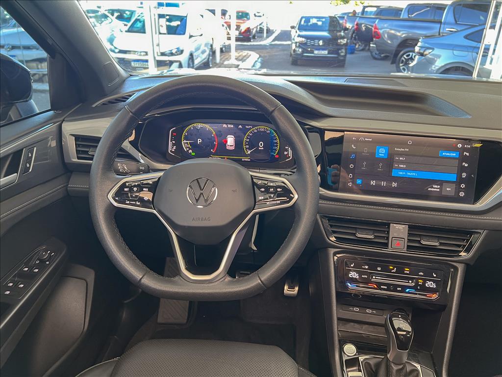 TAOS 1.4 250 TSI TOTAL FLEX HIGHLINE AUTOMÁTICO10