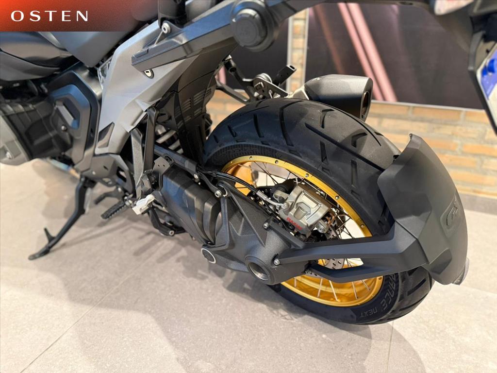BMW Motorrad-R-1300 GS PLUS