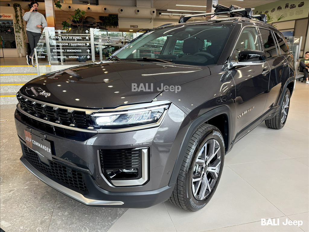 COMMANDER 1.3 T270 TURBO FLEX LIMITED AT61