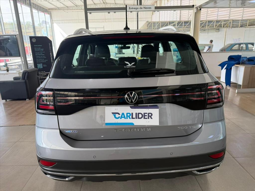 T-CROSS 1.4 250 TSI TOTAL FLEX HIGHLINE AUTOMÁTICO3