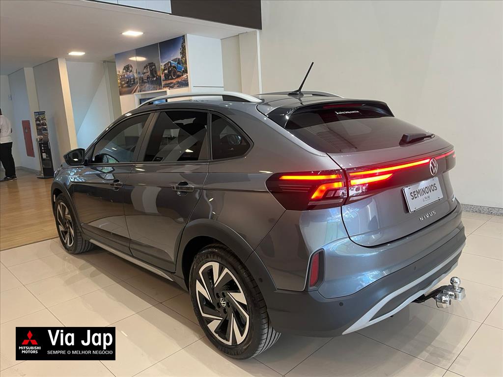 Volkswagen-NIVUS-1.0 200 TSI TOTAL FLEX HIGHLINE AUTOMÁTICO
