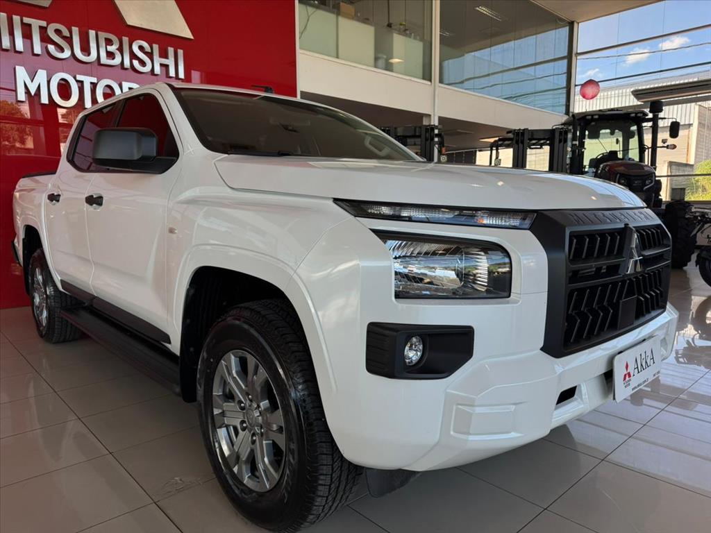 Mitsubishi-TRITON-2.4 BITURBO DIESEL CD GLS 4X4 AUTOMÁTICO