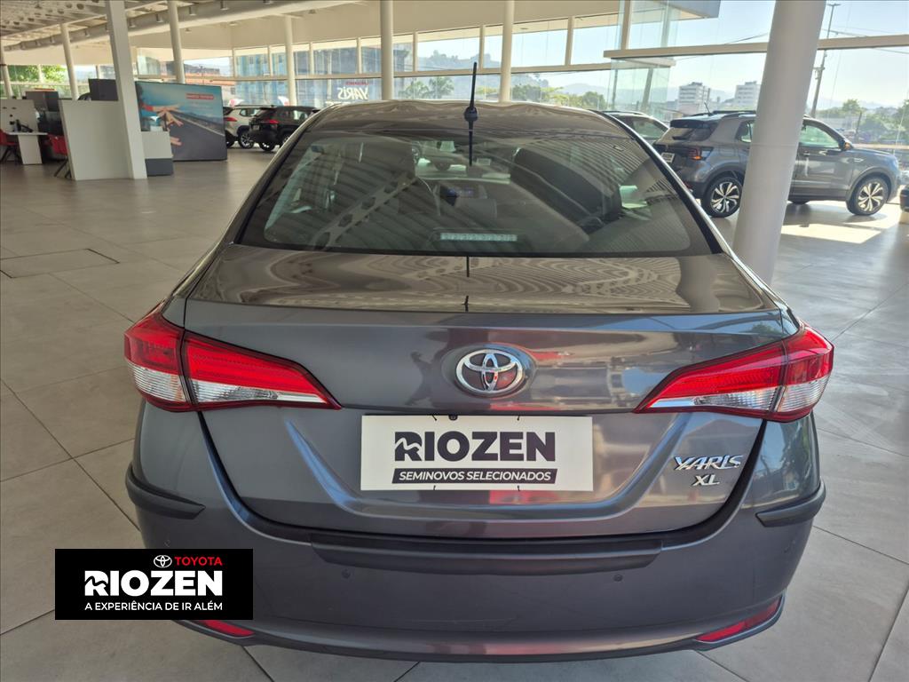 YARIS 1.5 16V FLEX SEDAN XL PLUS CONNECT MULTIDRIVE11