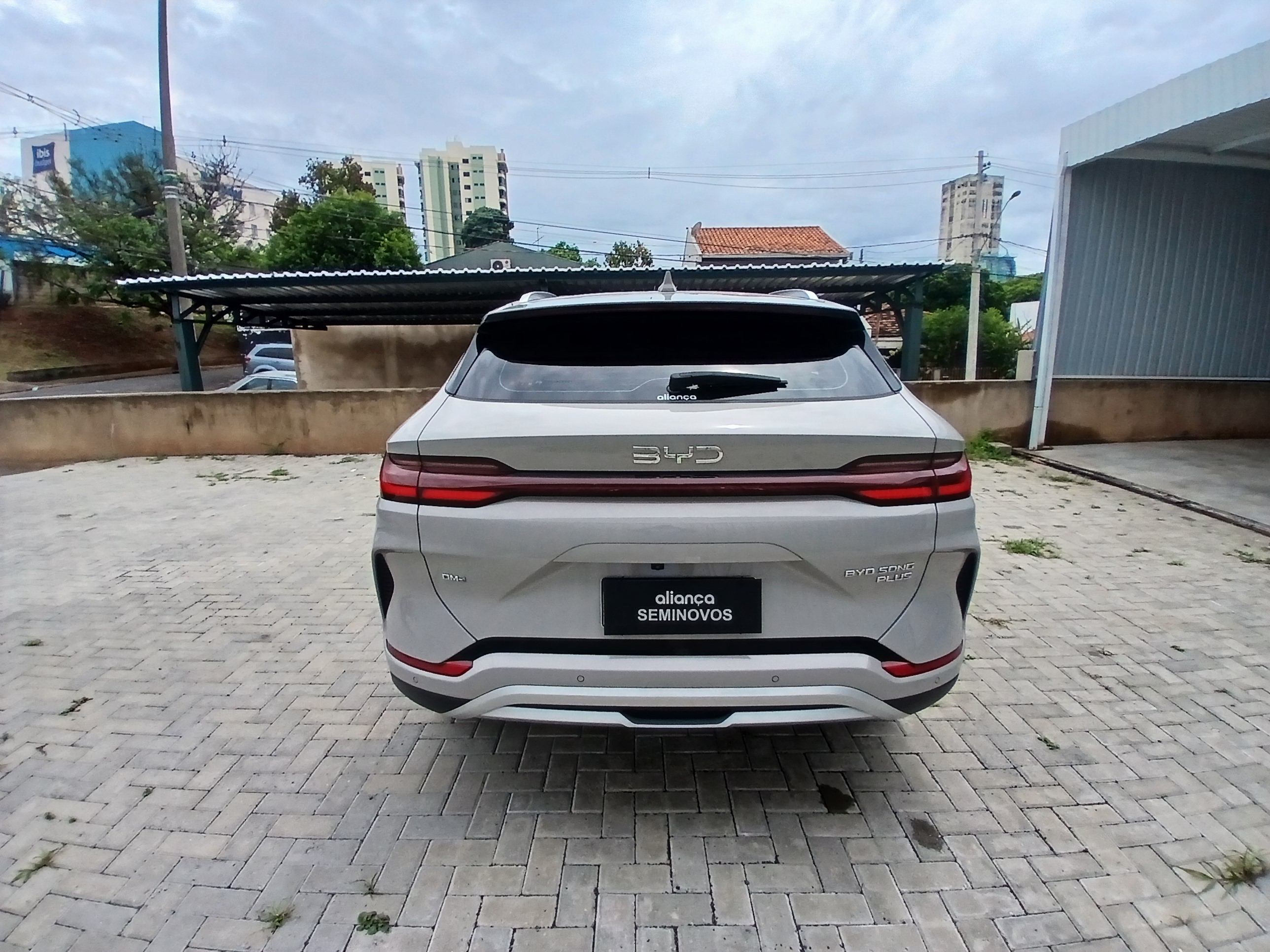 SONG PLUS 1.5 DM-I HÍBRIDO AUTOMÁTICO3