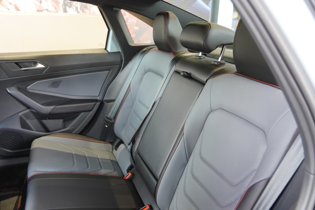 JETTA 2.0 350 TSI GASOLINA GLI DSG11