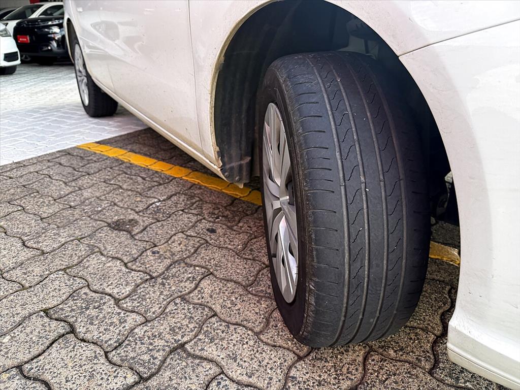 Volkswagen Voyage - 1.0 12V MPI TOTALFLEX 4P MANUAL