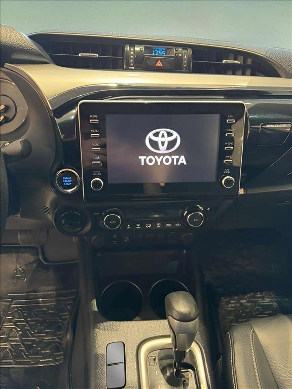 HILUX 2.8 D-4D TURBO DIESEL CD SRV 4X4 AUTOMÁTICO6