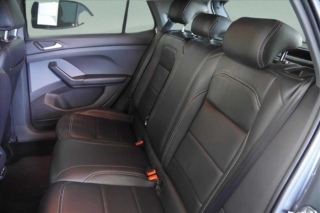 T-CROSS 1.0 200 TSI TOTAL FLEX AUTOMÁTICO10
