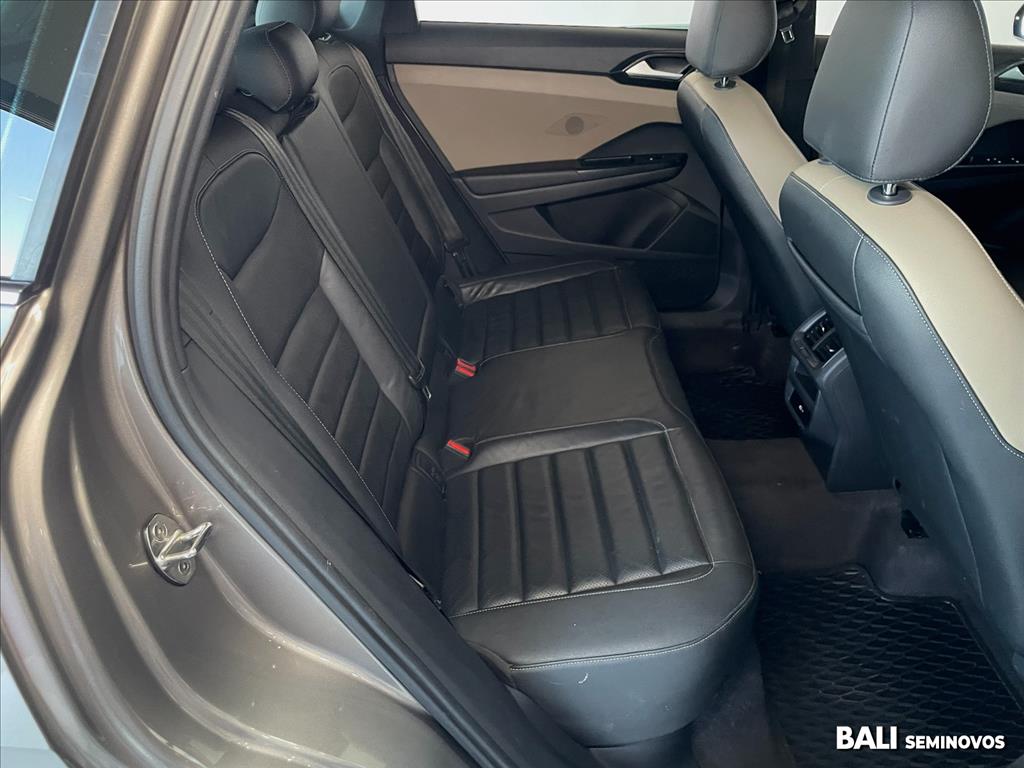 TAOS 1.4 250 TSI TOTAL FLEX HIGHLINE AUTOMÁTICO16