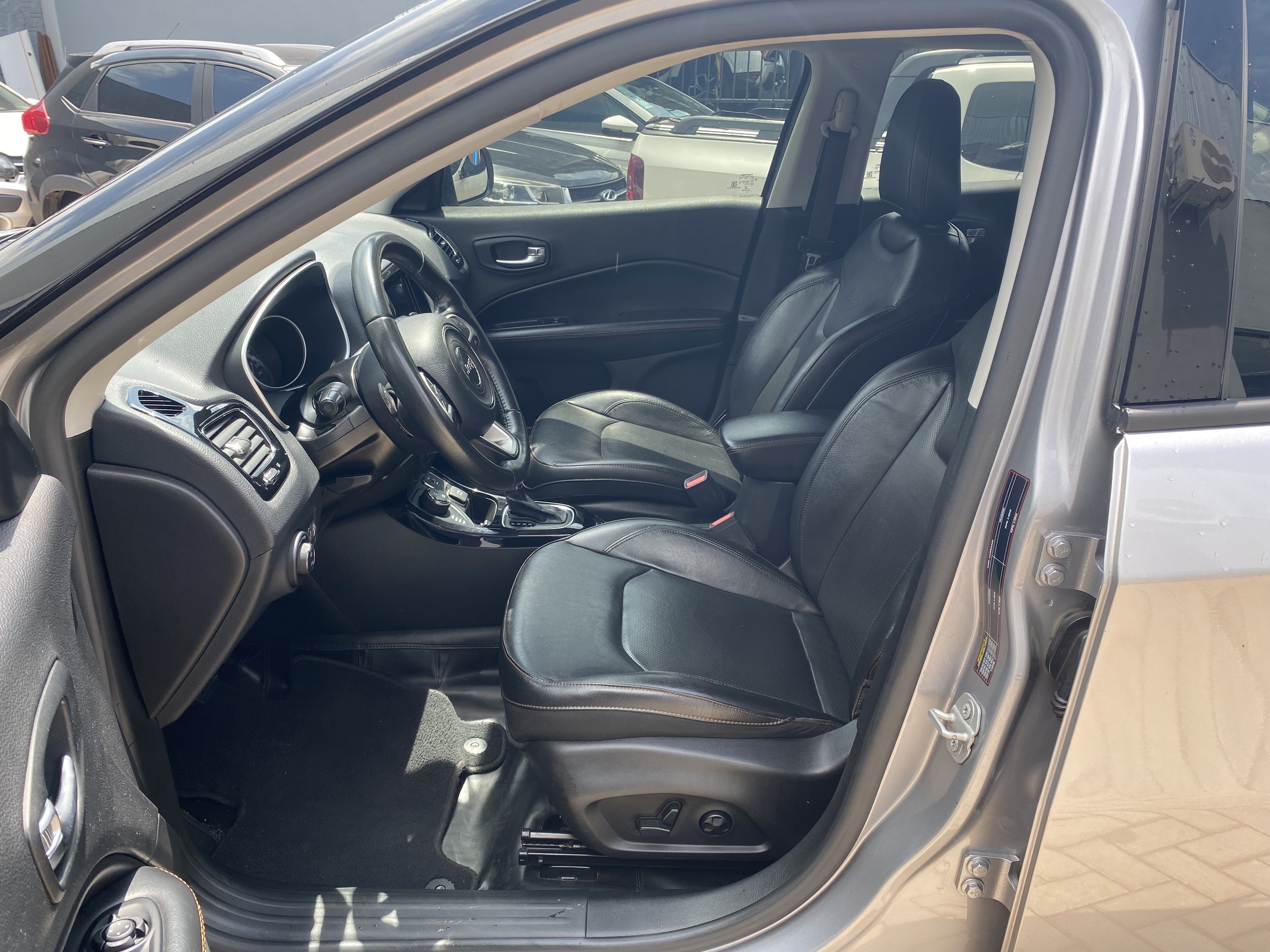 COMPASS 2.0 16V DIESEL LIMITED 4X4 AUTOMÁTICO9