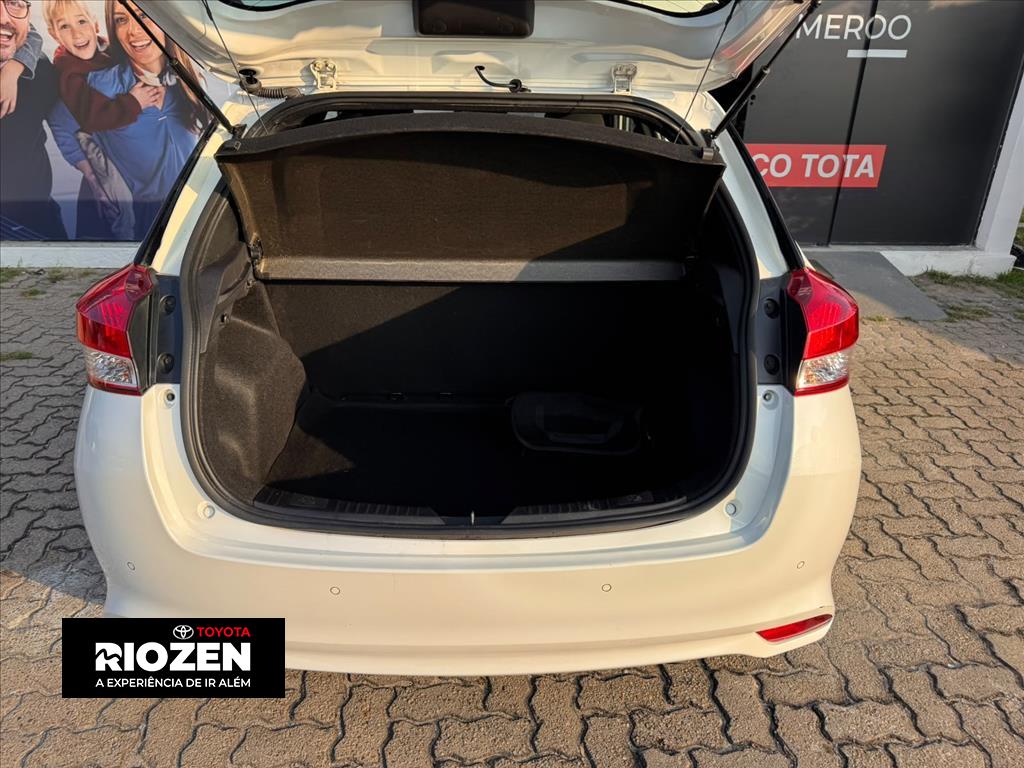 YARIS 1.3 16V FLEX XL LIVE MULTIDRIVE4