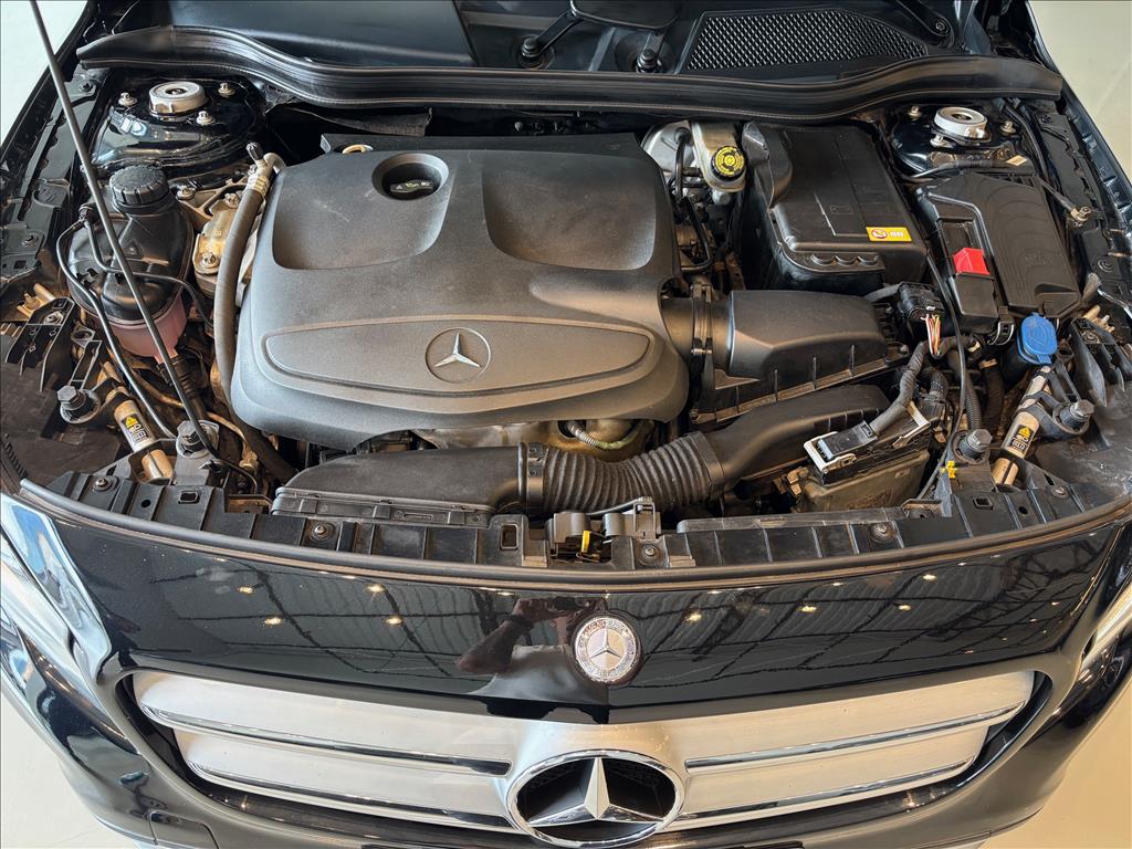 MERCEDES-BENZ GLA 200 1.6 CGI VISION BLACK EDITION 16V TURBO FLEX 4P AUTOMÁTICO-15 - Paraná Veículos Campinas - Veículos novos e seminovos com qualidade e procedência - 0