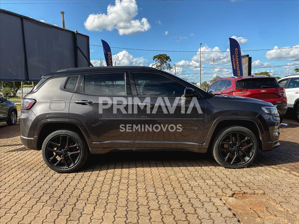 COMPASS 2.0 HURRICANE 4 TURBO GASOLINA BLACKHAWK AT93