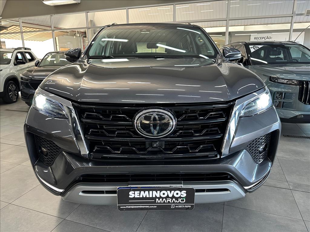 HILUX SW4 2.8 D-4D TURBO DIESEL SRX 4X4 AUTOMÁTICO2