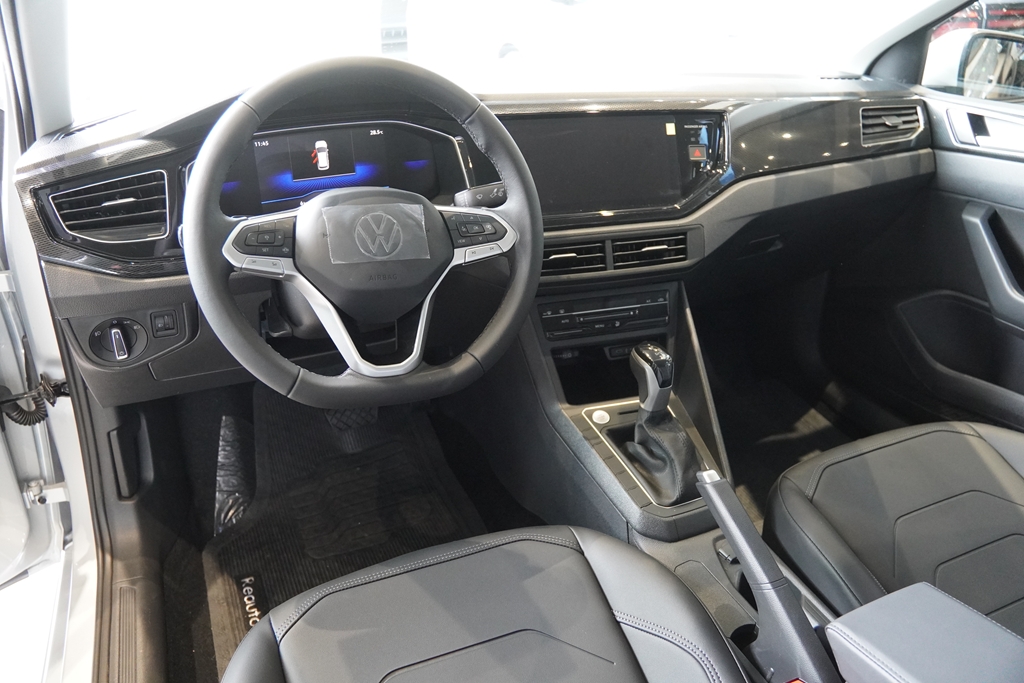 VIRTUS 1.0 200 TSI COMFORTLINE AUTOMÁTICO5