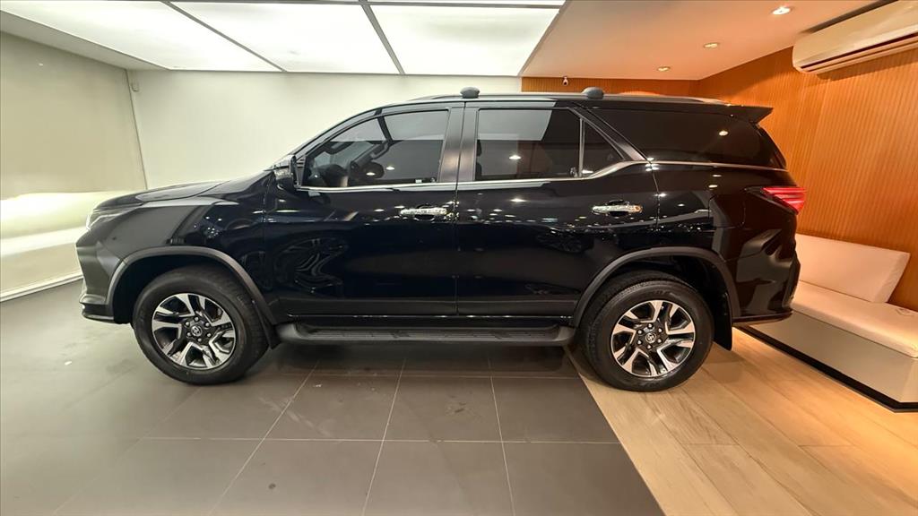 HILUX SW4 2.8 D-4D TURBO DIESEL SRX PLATINUM 4X4 AUTOMÁTICO6