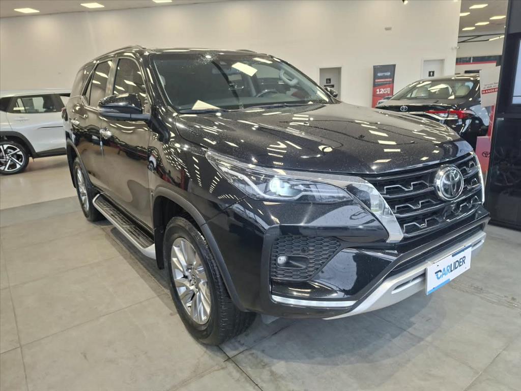HILUX SW4 2.8 D-4D TURBO DIESEL SRX 7L 4X4 AUTOMÁTICO1