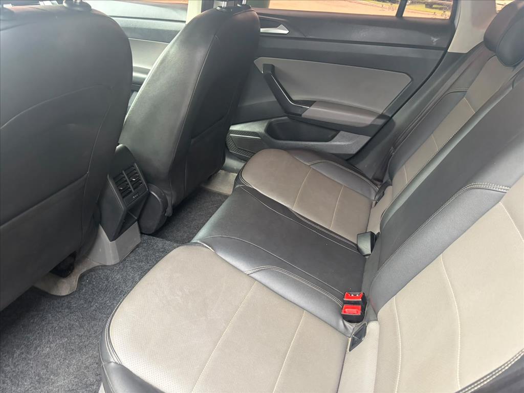 VIRTUS 1.0 200 TSI HIGHLINE AUTOMÁTICO12