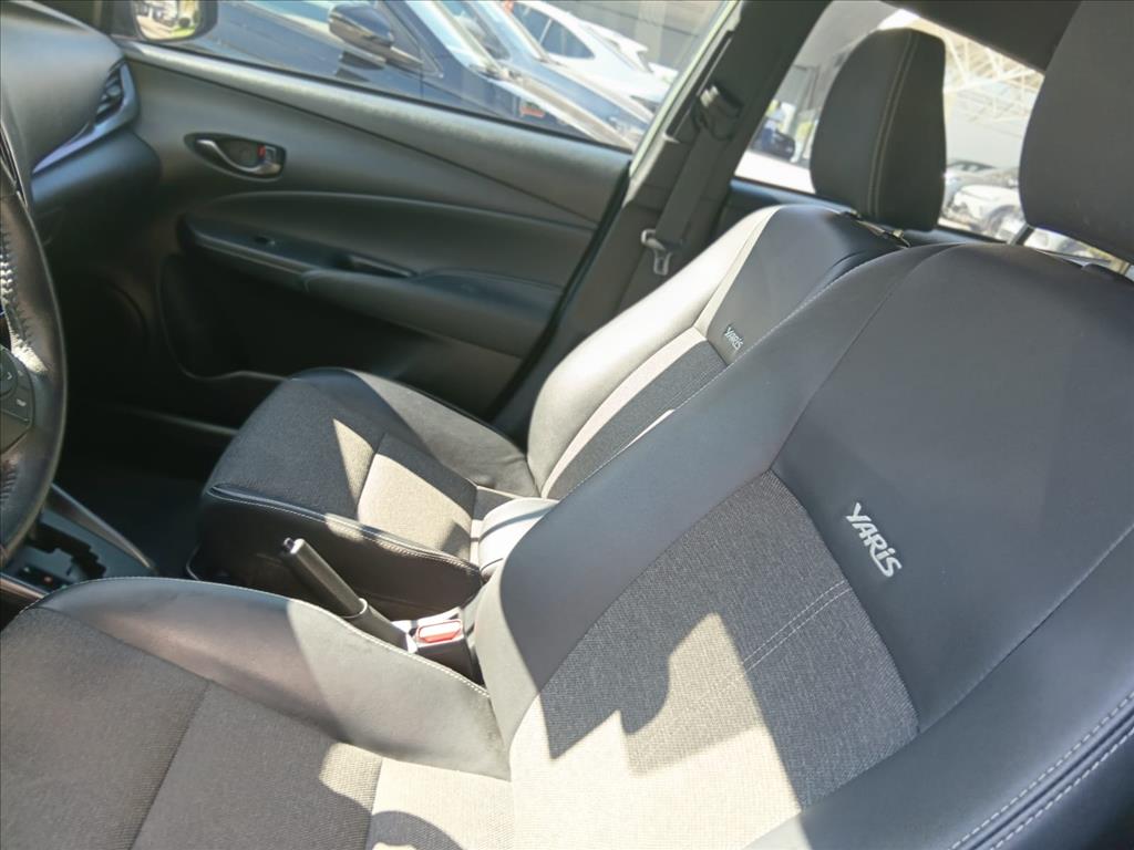 YARIS 1.5 16V FLEX SEDAN XS CONNECT MULTIDRIVE5
