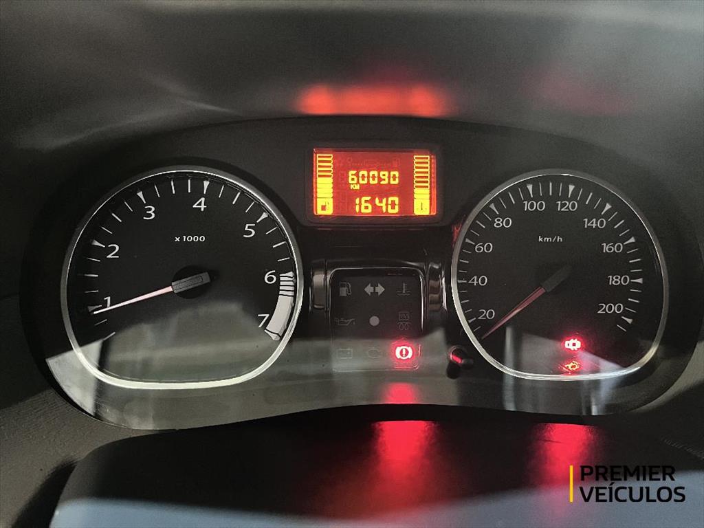 DUSTER 1.6 DYNAMIQUE 4X2 16V FLEX 4P MANUAL7 DUSTER 1.6 DYNAMIQUE 4X2 16V FLEX 4P MANUAL7