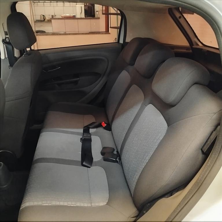 PUNTO 1.6 ESSENCE 16V FLEX 4P MANUAL