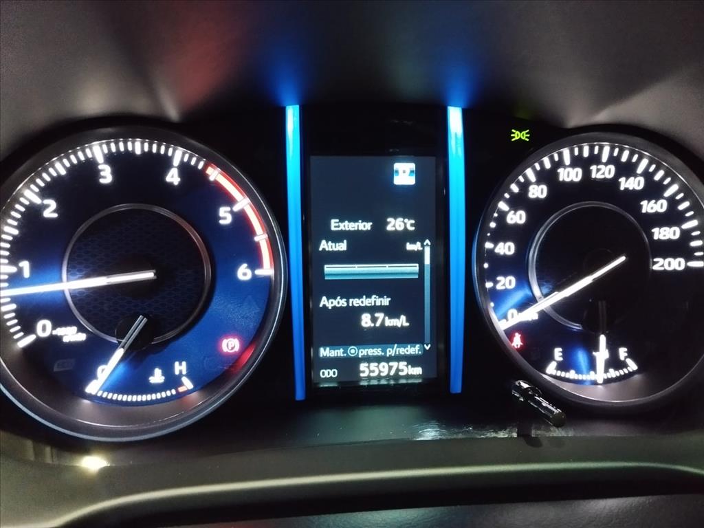 HILUX SW4 2.8 D-4D TURBO DIESEL SRX 7L 4X4 AUTOMÁTICO