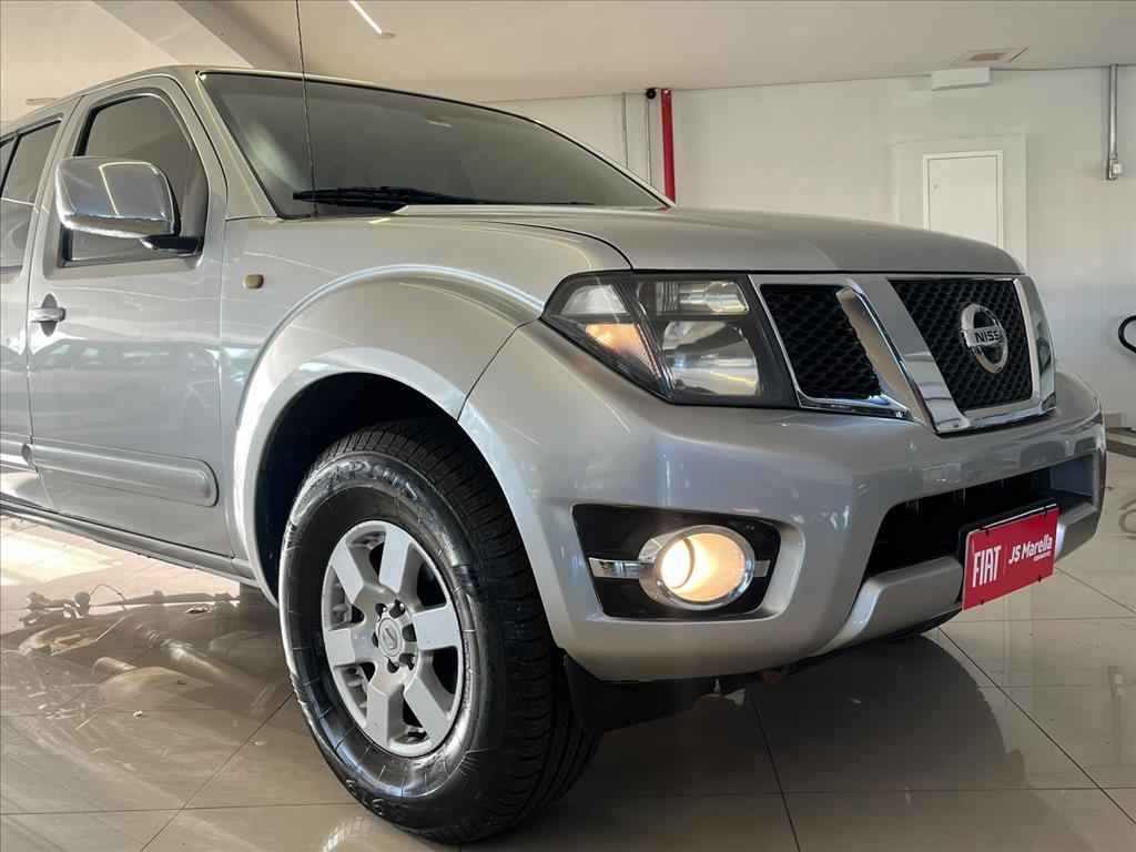 FRONTIER 2.5 PLATINUM 4X4 CD TURBO ELETRONIC DIESEL 4P AUTOMÁTICO6
