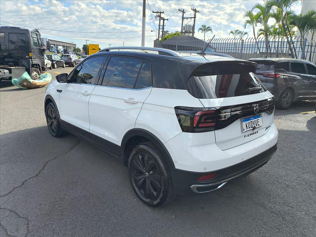 T-CROSS 1.4 250 TSI TOTAL FLEX HIGHLINE AUTOMÁTICO5
