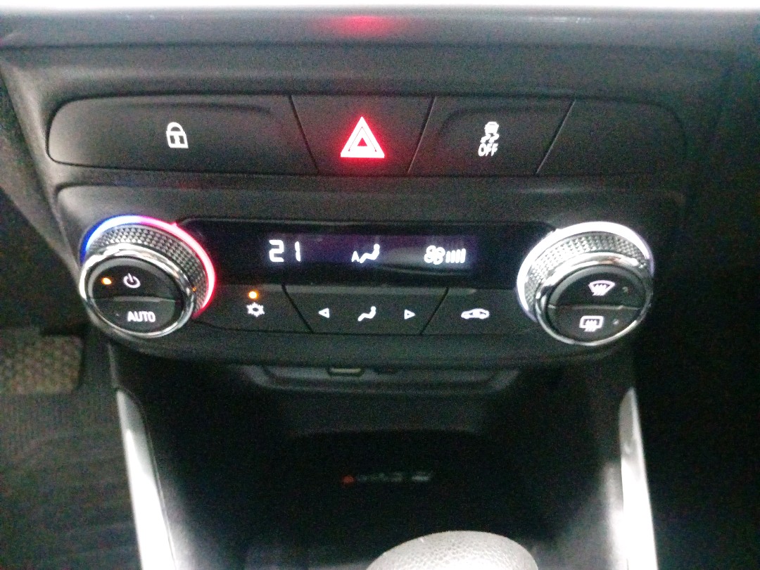 MONTANA 1.2 TURBO FLEX PREMIER AUTOMÁTICO10