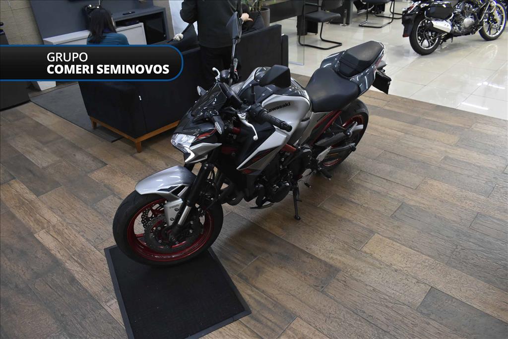 Z 900
