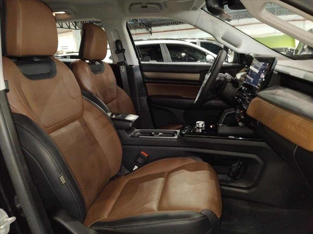 RAMPAGE 2.0 TURBO DIESEL LARAMIE 4X4 AUTOMÁTICO11