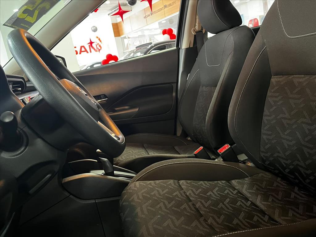 KICKS PLAY 1.6 16V FLEXSTART SENSE XTRONIC9