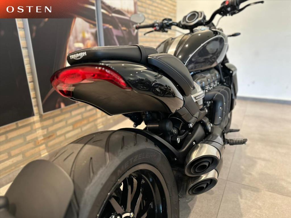 TRIUMPH-ROCKET-III R