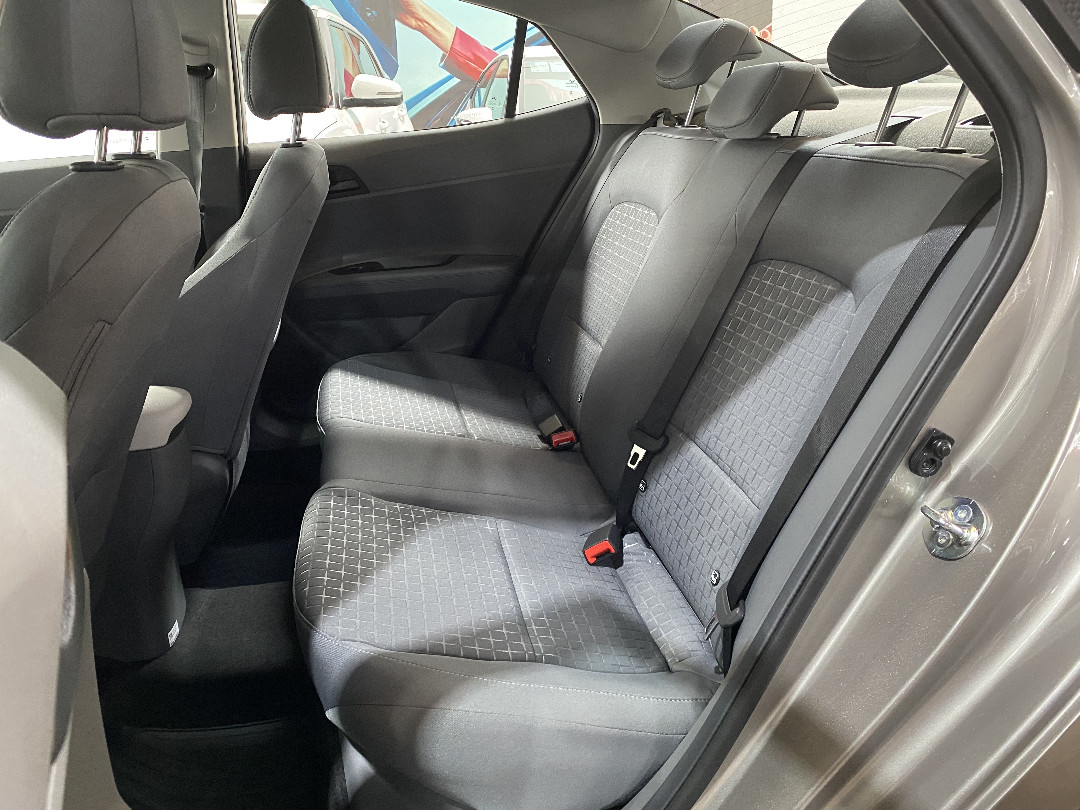 Hyundai-HB20S-1.0 12V FLEX LIMITED MANUAL