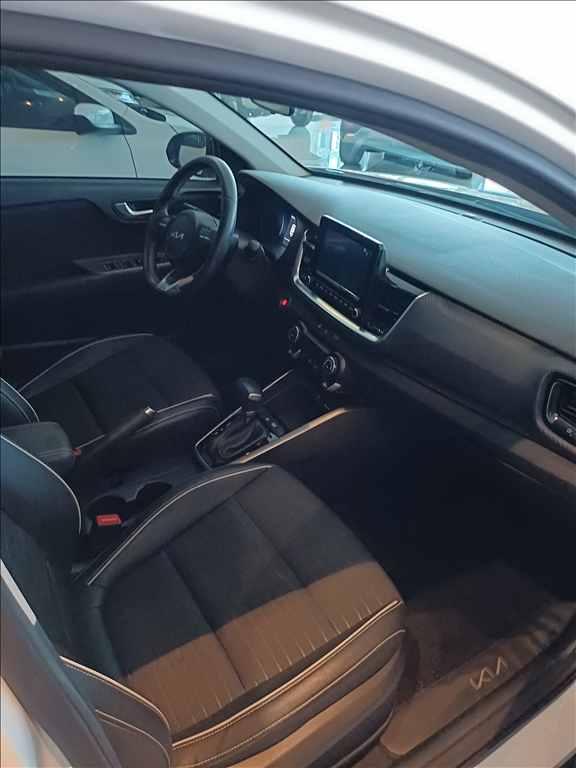 STONIC 1.0 TGDI MHEV SX AUTOMÁTICO8