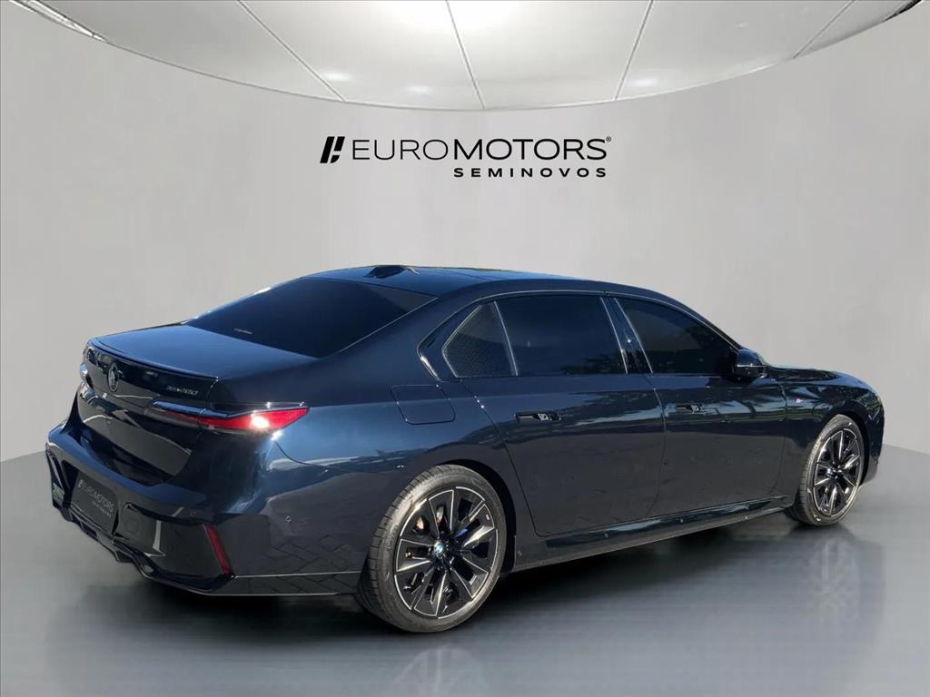 BMW-i7-ELÉTRICO XDRIVE60 M SPORT