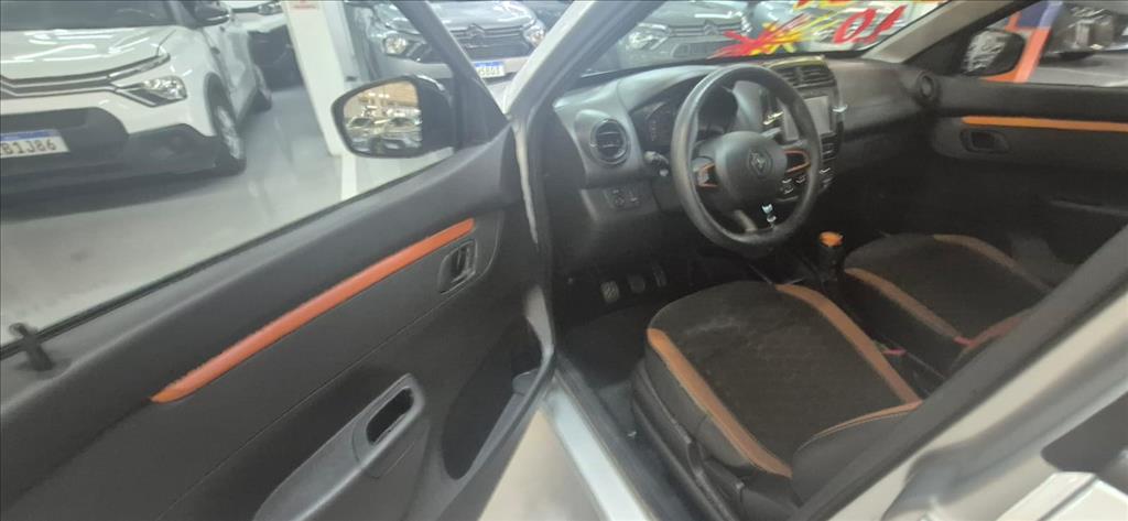 KWID 1.0 12V SCE FLEX OUTSIDER MANUAL11