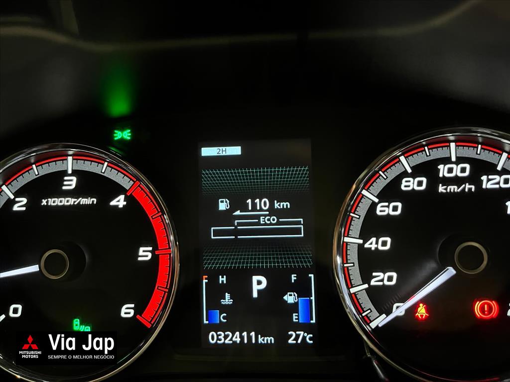 Mitsubishi-L200 TRITON-2.4 16V TURBO DIESEL SPORT HPE-S CD 4P 4X4 AUTOMÁTICO