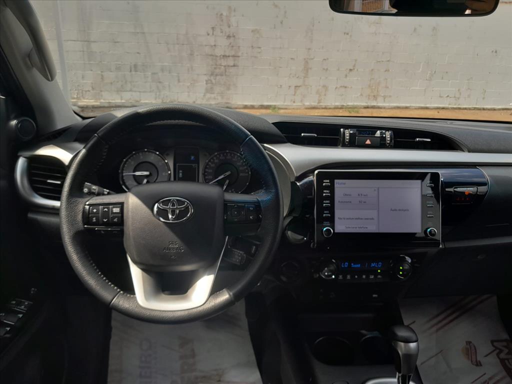 HILUX 2.8 D-4D TURBO DIESEL CD SR 4X4 AUTOMÁTICO7